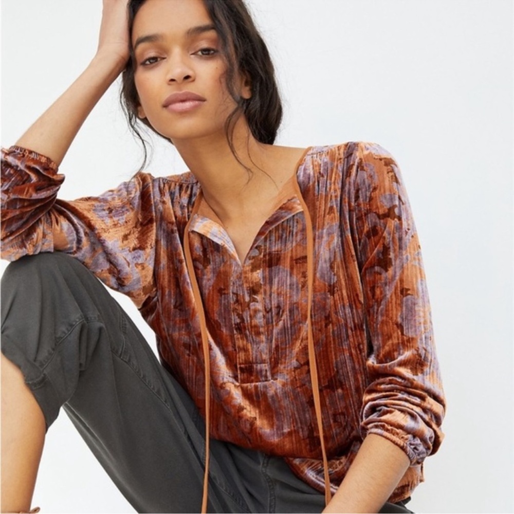 Women's Velvet Floral Tie-Neck Top in Rust and Lavender